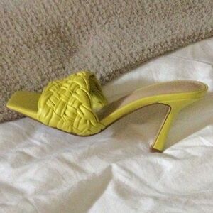 Marc Fisher sling back heels